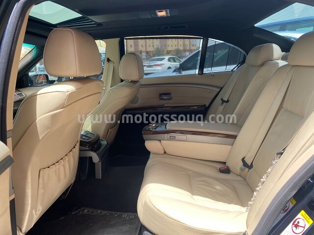 2007 BMW 730
