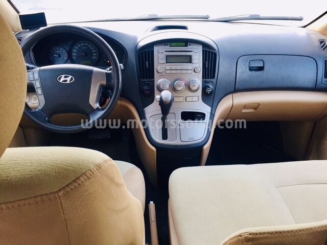 2013 هيونداي إتش 1