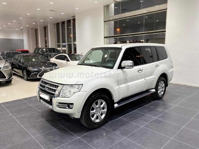 2017 Mitsubishi Pajero