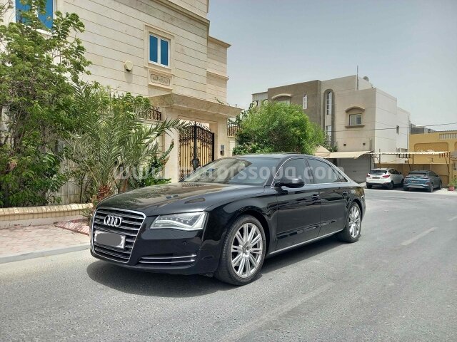 2012 أودي أيه 8