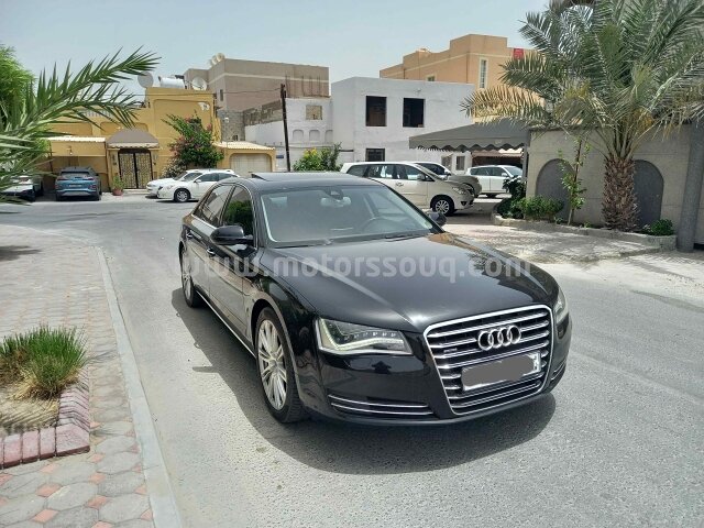 2012 أودي أيه 8
