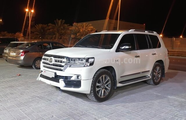 2017 Toyota Land Cruiser