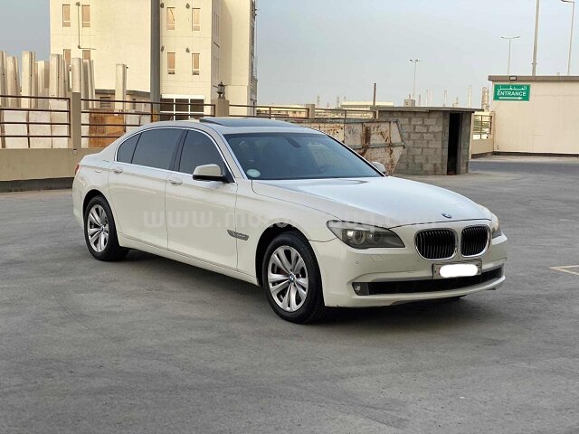 2012 بي إم دبليو الفئة السابعة