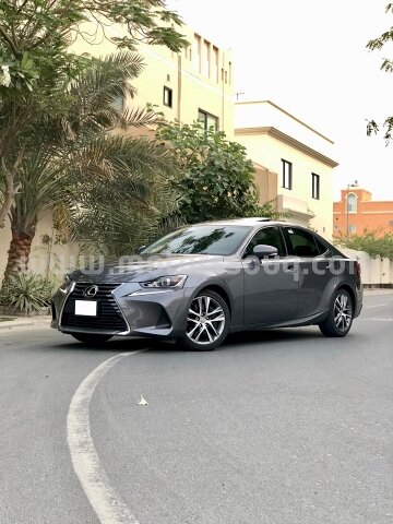 2019 لكزس آي إس
