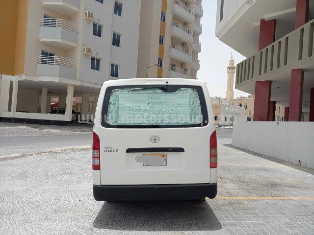 2013 تويوتا هايس