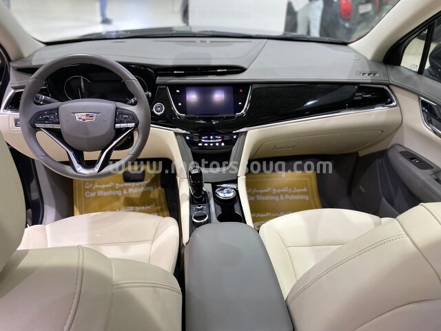 2020 كاديلاك إس تي إس