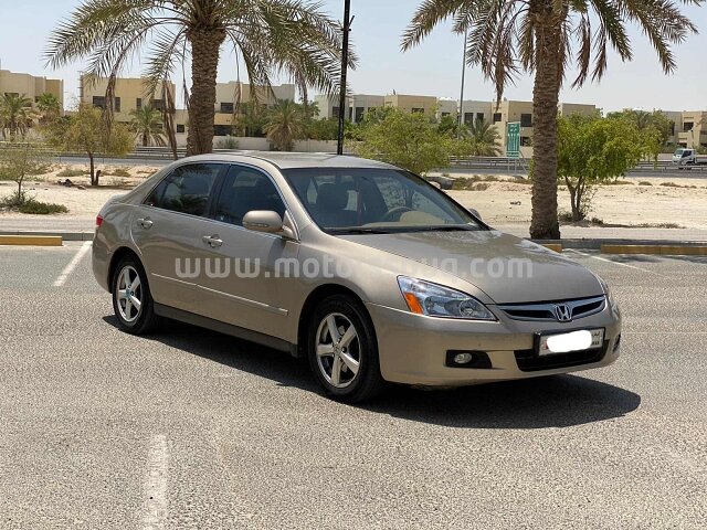 2005 هوندا أكورد