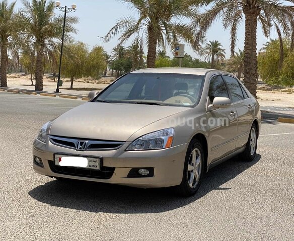 2005 هوندا أكورد