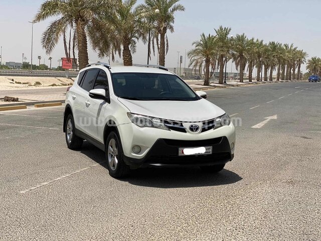 2015 تويوتا راف 4