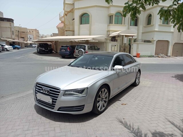 2012 أودي أيه 8