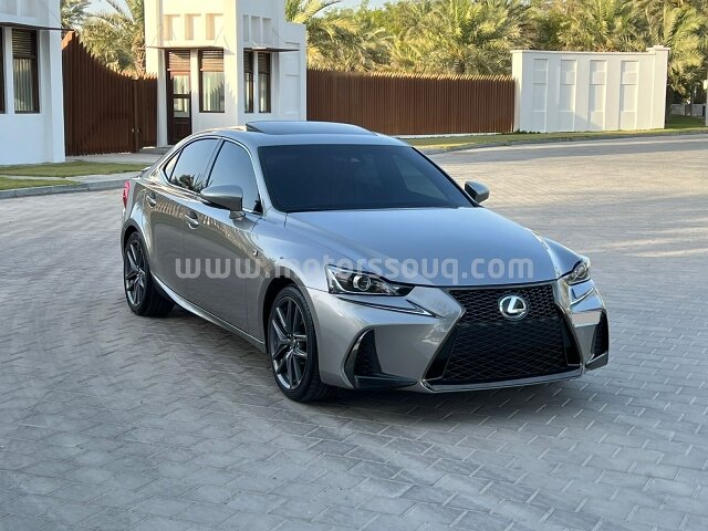 2018 Lexus IS