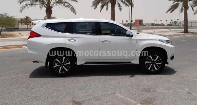 2017 Mitsubishi Magna