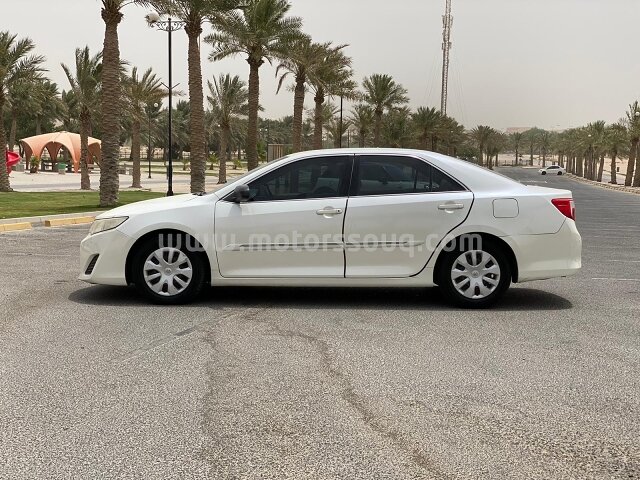2013 تويوتا كامري