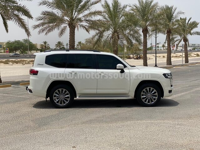 2022 Toyota Land Cruiser