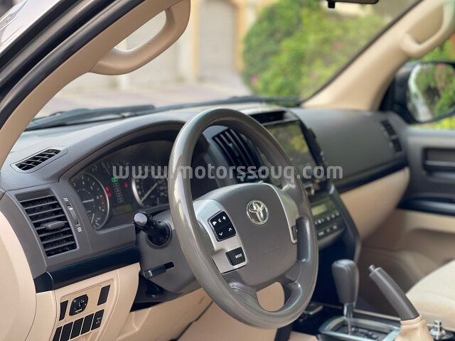 2014 Toyota Land Cruiser