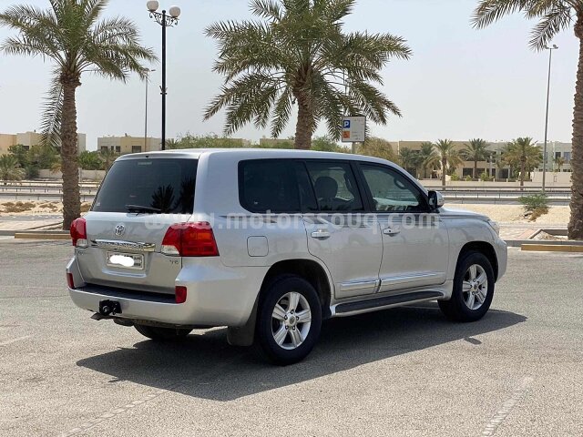 2015 Toyota Land Cruiser
