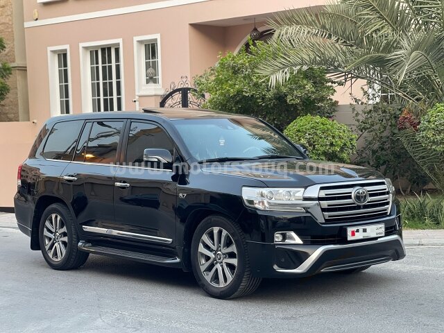 2018 Toyota Land Cruiser