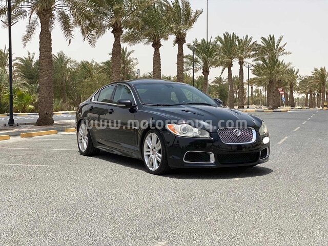 2010 جاغوار إكس إف