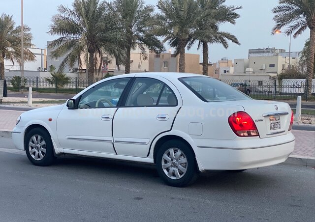 2005 Nissan Sunny