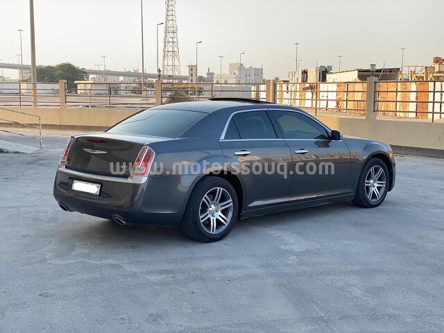 2013 كرايسلر 300
