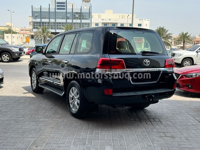 2016 Toyota Land Cruiser