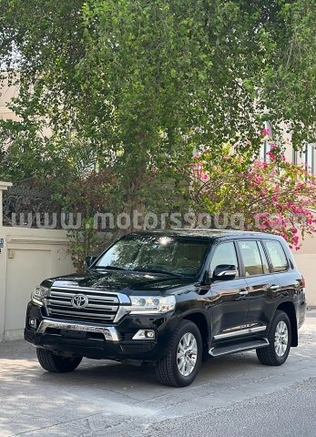 2016 Toyota Land Cruiser