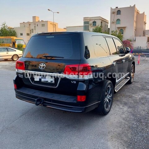2020 Toyota Land Cruiser