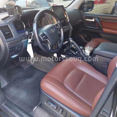 2020 Toyota Land Cruiser