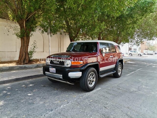 2011 تويوتا إف جيه