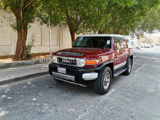 2011 تويوتا إف جيه