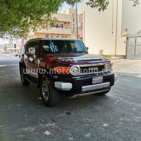 2011 تويوتا إف جيه