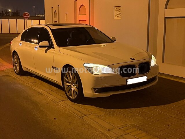 2011 بي إم دبليو 740