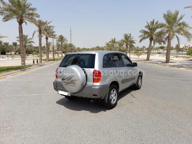 2001 تويوتا راف 4