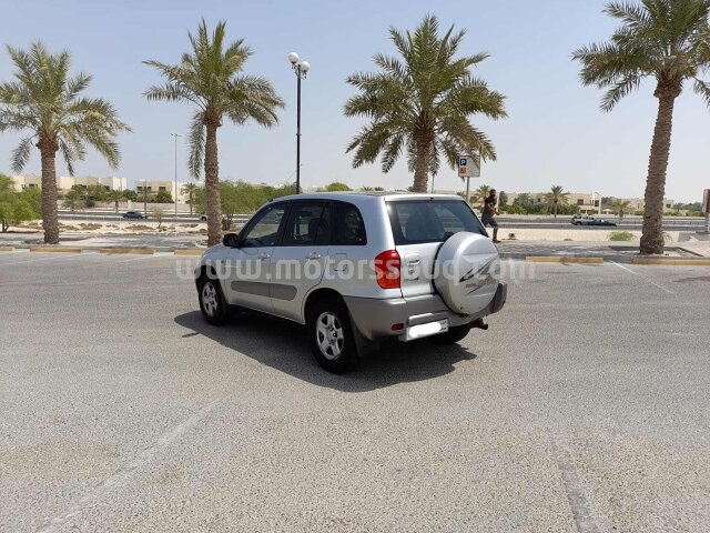 2001 تويوتا راف 4