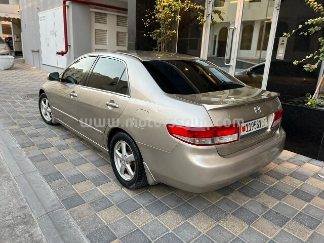 2005 هوندا أكورد