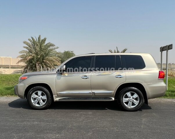 2012 Toyota Land Cruiser