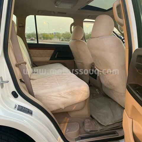 2012 Toyota Land Cruiser