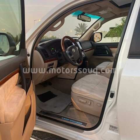2012 Toyota Land Cruiser