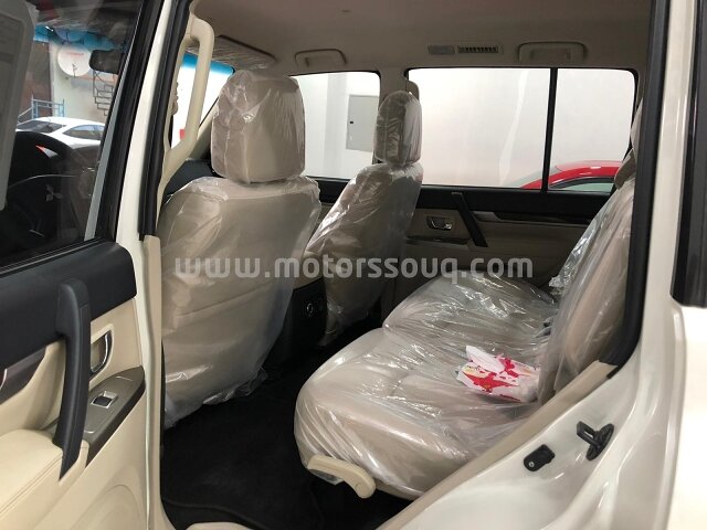 2018 Mitsubishi Pajero