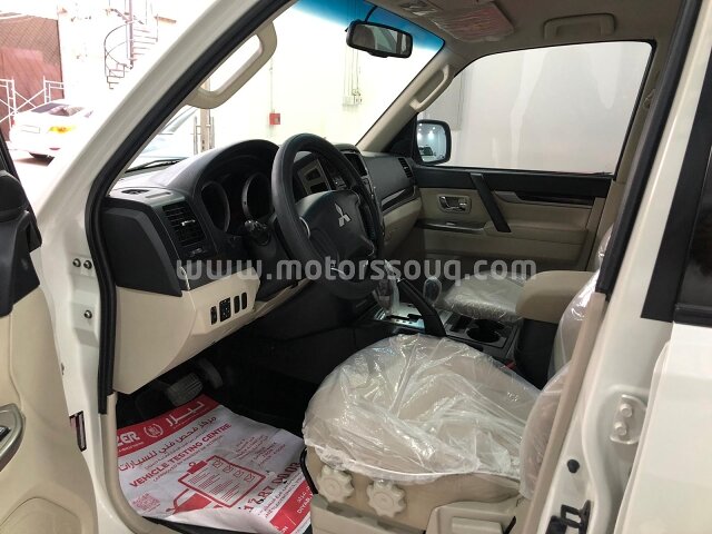 2018 Mitsubishi Pajero