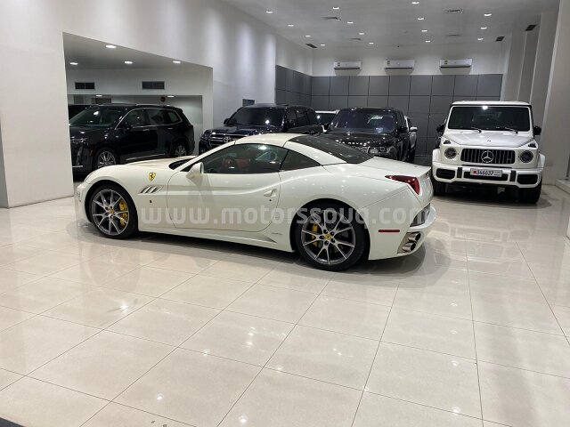 2010 Ferrari California