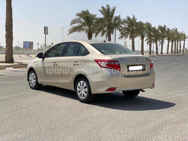 2017 تويوتا يارس