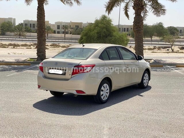 2017 تويوتا يارس