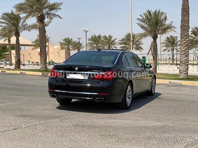 2013 بي إم دبليو 750