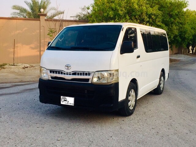 2011 تويوتا هايس