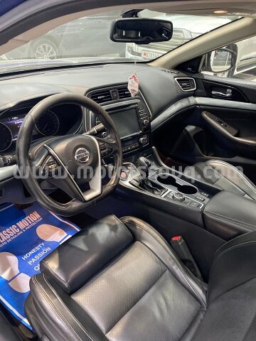 2017 Nissan Maxima