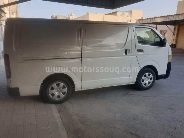 2006 Toyota Hiace