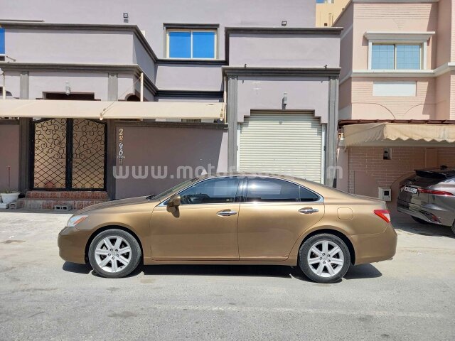 2008 لكزس إي إس
