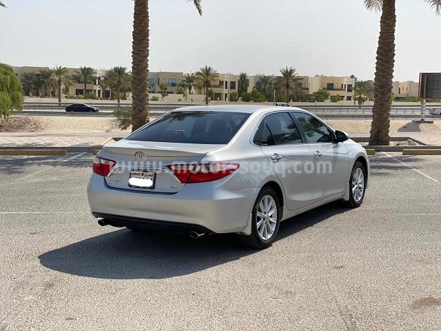 2016 تويوتا كامري