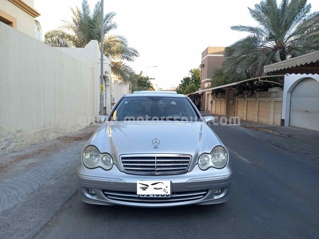 2007 مرسيدس بنز الفئة سي